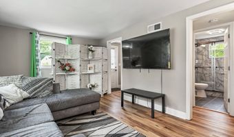 91 E Harold St, Bloomfield, CT 06002