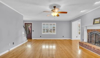 3046 Hawthorne St, Athens, TN 37303