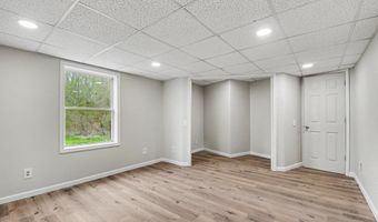 9214 S Cedar Dr, Allendale, MI 49401