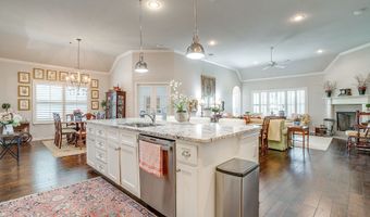 110 Parkview Dr, Aledo, TX 76008