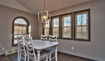 59 Penn Forest Trl, Albrightsville, PA 18210