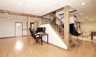 3 Larissa Ct, Airmont, NY 10952