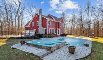 365 Finch Ave, Cheshire, CT 06410