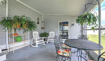 904 Thrush Cir, Barefoot Bay, FL 32976