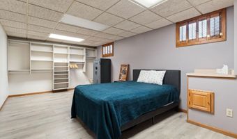 1128 Benton St, Anoka, MN 55303