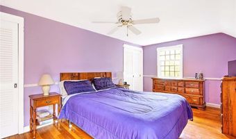 9 KNAPTON St, Barrington, RI 02806
