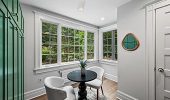 401 EDGEVALE Rd, Baltimore, MD 21210