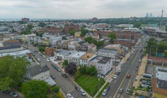 52 E 48TH St, Bayonne, NJ 07002