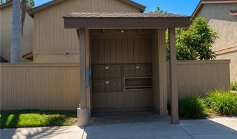 918 S Laurelwood 2, Anaheim, CA 92806