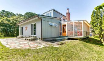 320 Shore Rd, Amagansett, NY 11930