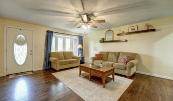 18 Greenmoor Dr, Arcanum, OH 45304