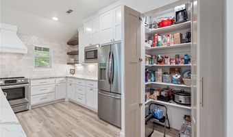 4 Callander Ln, Bella Vista, AR 72715
