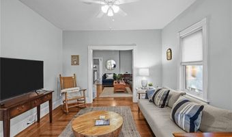 48 Constitution St 1, Bristol, RI 02809