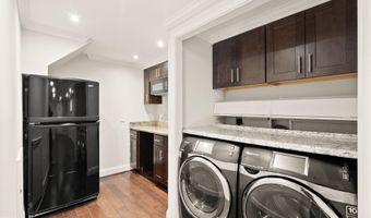 4211 DOWNING St, Annandale, VA 22003