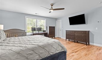 51 Kenyon Hill Trl, Richmond, RI 02898