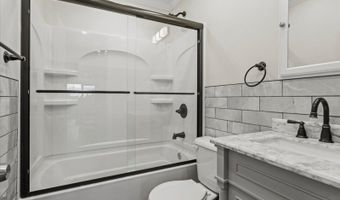 3 Telemark Dr 10, Alloway, NJ 07462