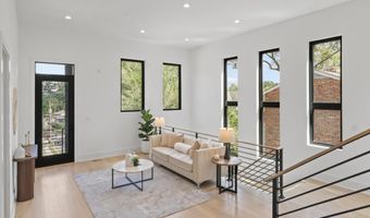 3644 N VERMONT St, Arlington, VA 22207