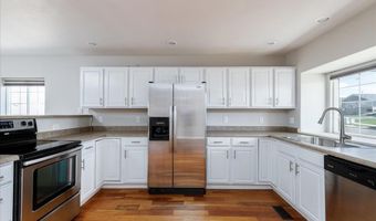 4704 VAN BUREN Ave, Cheyenne, WY 82009