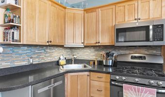 214 SPRUCE St, Audubon, NJ 08106