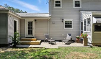 21 Don Ave, East Providence, RI 02916