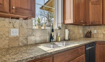 33389 S Coves Dr, Afton, OK 74331