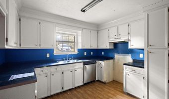 820 Memorial Dr, Braxton, MS 39044