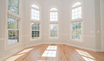4012 Erin Dr, Alpharetta, GA 30022