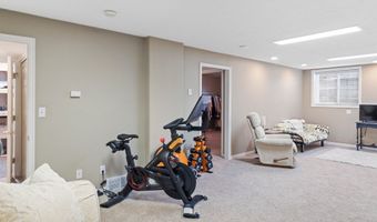 557 S MOSS HILL Dr, Bountiful, UT 84010