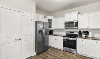 37 Douglas Rd, Allenhurst, GA 31301