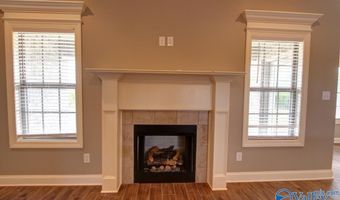 22947 Pin Oak Dr, Athens, AL 35613