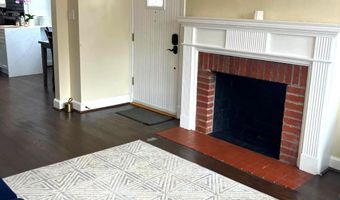 626 S IRVING St, Arlington, VA 22204