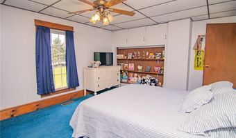 218 High St, Amsterdam, OH 43903