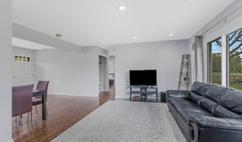 65 Somerset Ter, Bedminster, NJ 07921