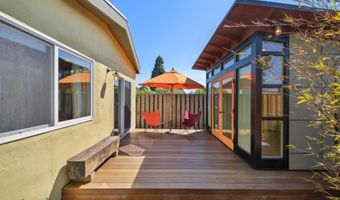 1060 Curtis St, Albany, CA 94706