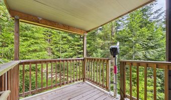 7090 Fickle Hill Rd, Arcata, CA 95521