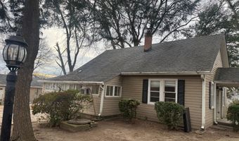 491 N LATHAM St N, Alexandria, VA 22304