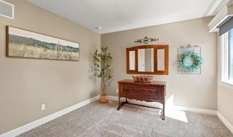 18736 Roselle Cv, Auburn, IN 46706
