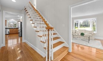 10 Fatima Dr, Ashland, MA 01721