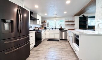 333 CLARK Dr, Aztec, NM 87410