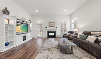 21 Aurora Cir, Barnegat, NJ 08005