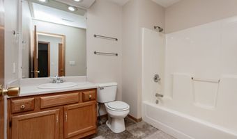 3814 Brookdale Ave, Ames, IA 50010