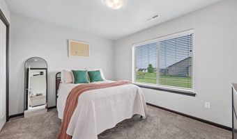 1162 Mary Ln, North Liberty, IA 52317