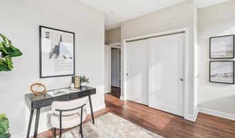 989 S BUCHANAN St #225, Arlington, VA 22204