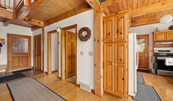 40 Indian Ladder Dr, Altamont, NY 12009