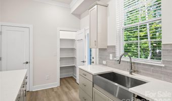 3213 Zenith Ln, Charlotte, NC 28205