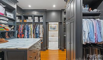 2100 The Plaza Rd, Charlotte, NC 28205