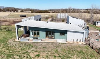 1564 N 450th Rd, Baldwin City, KS 66006