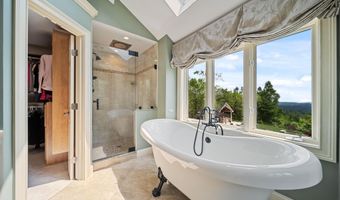 3 Baldwin Ln, Bedford, NH 03110
