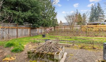 530 S HOLLY St, Canby, OR 97013
