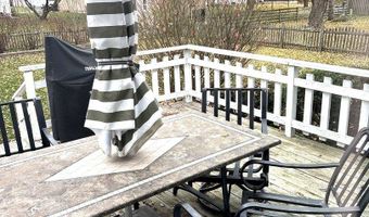 1730 Tanglewood Dr, Algonquin, IL 60102